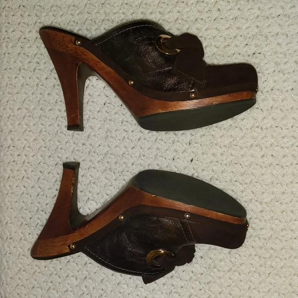 Anne Klein New York Leather Stud Wooden Heels - Picture 5 of 8